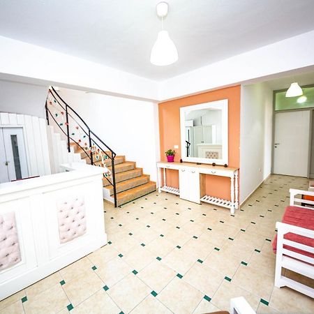 Ideal Aparthotel Saranda Luaran gambar