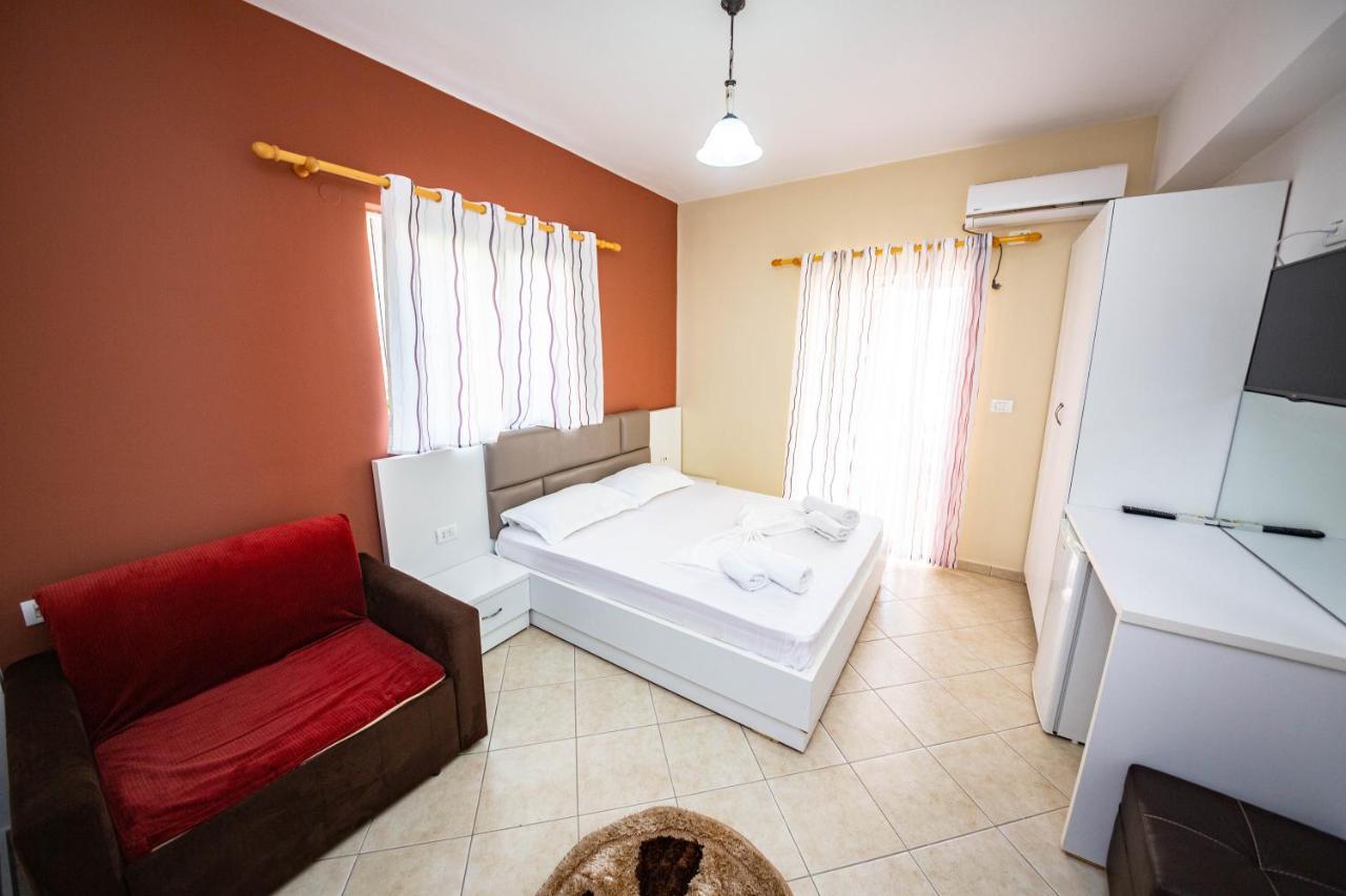 Ideal Aparthotel Saranda Luaran gambar