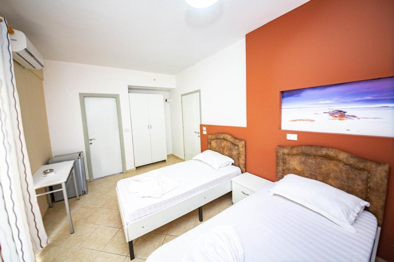 Ideal Aparthotel Saranda Luaran gambar