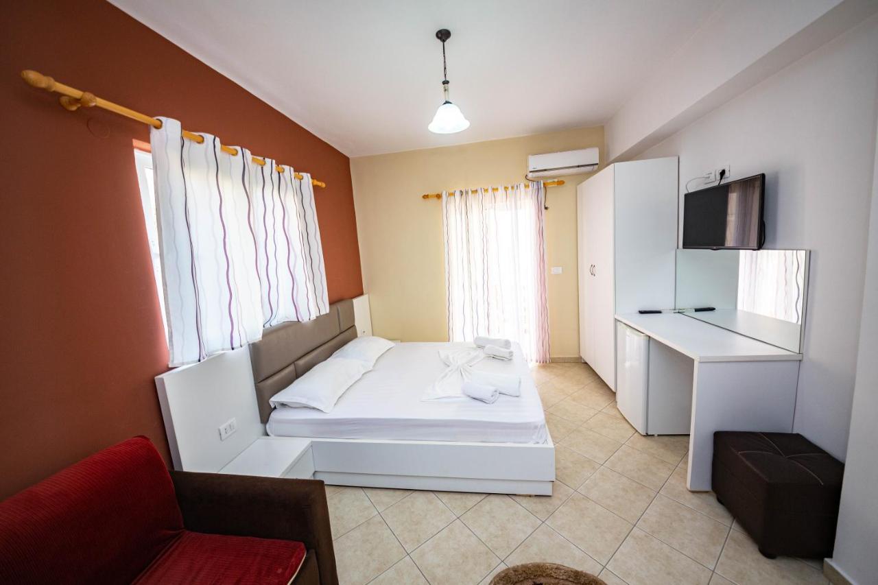 Ideal Aparthotel Saranda Luaran gambar