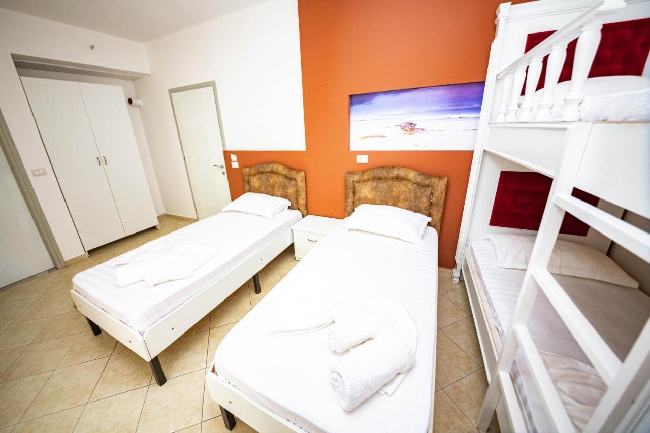 Ideal Aparthotel Saranda Luaran gambar