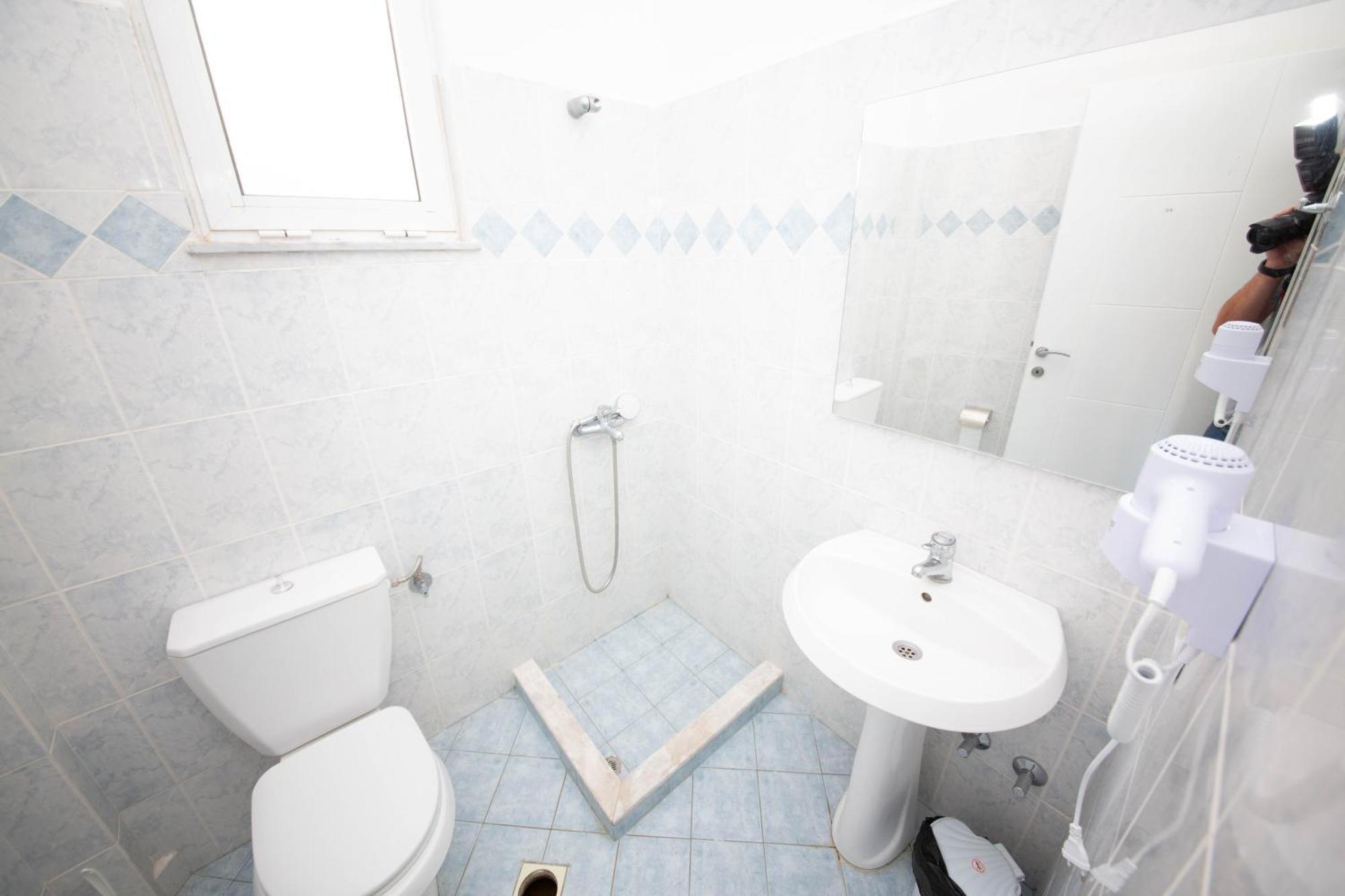Ideal Aparthotel Saranda Bilik gambar